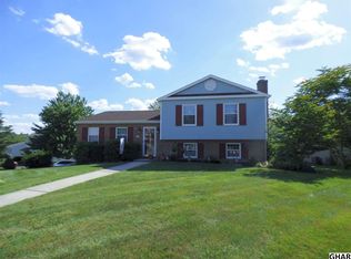 566 Blanchester Rd, Harrisburg, PA 17112