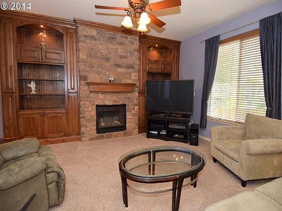 5th image of 4813 NE 50th Ct