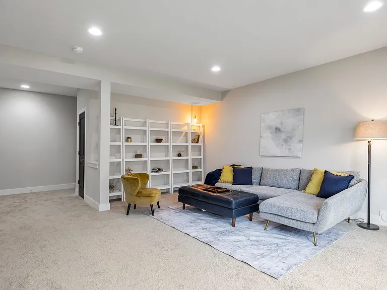 20513 Richmond Rd — Photo 33