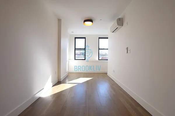 Rented by null | media 14