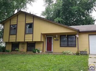 3753 SE Evans Dr, Topeka, KS 66609