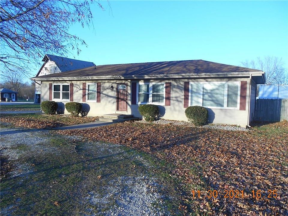 2nd image of 16737 Sulphur Springs Rd