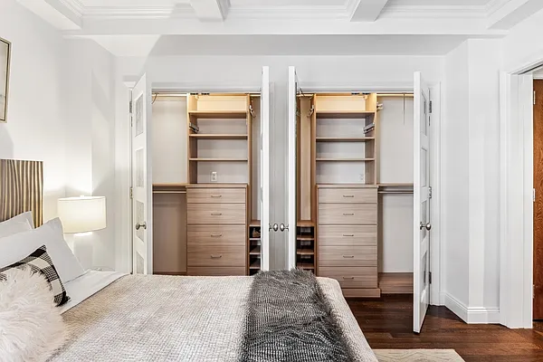 Sold by Compass | media 10