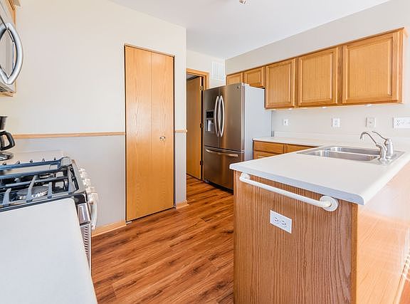 5th image of 260 Kathryn Ln
