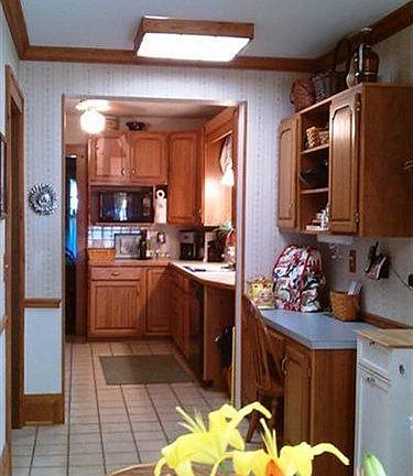 5th image of 172 Casterton Ave