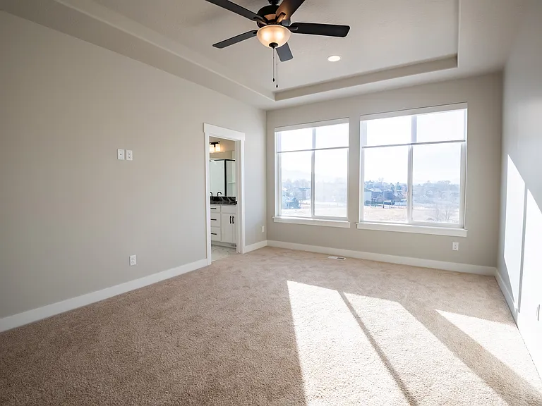 459 N Hawthorn Dr — Photo 14