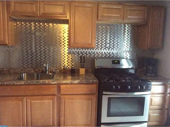 5th image of 481 Devereaux Ave