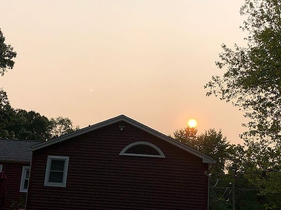 3rd image of 98 Vernwood Dr