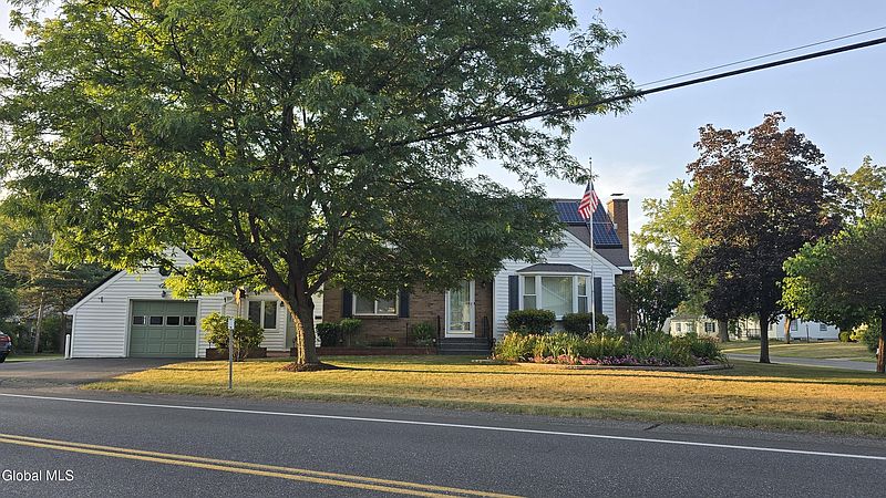 2nd image of 26 Swayze Drive