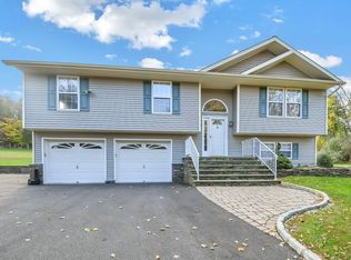 187 Prospect Rd, Monroe, NY 10950