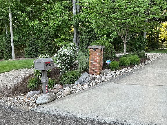 2nd image of 3184 Middle Bellville Rd