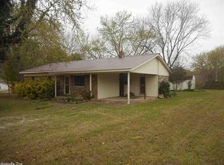 409 Hughes Ave, Mountain View, AR 72560