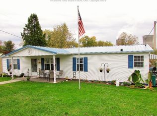 3269 Charleston Rd, Poca, WV 25159