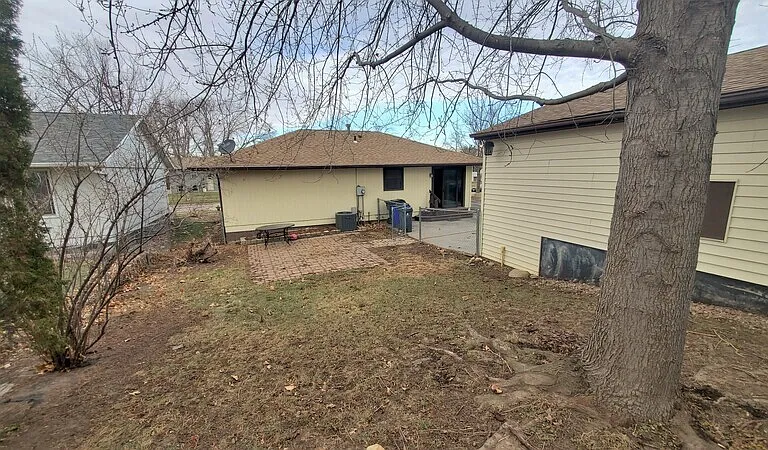 6235 Langdon Ave SW — Photo 31