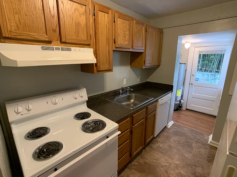 1691 Valley Ave — Photo 48