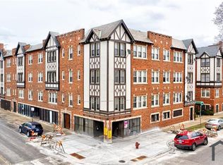 7105 S Champlain Ave, Chicago, IL 60619