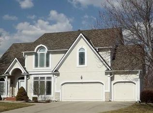 5509 Spinnaker Pt, Parkville, MO 64152