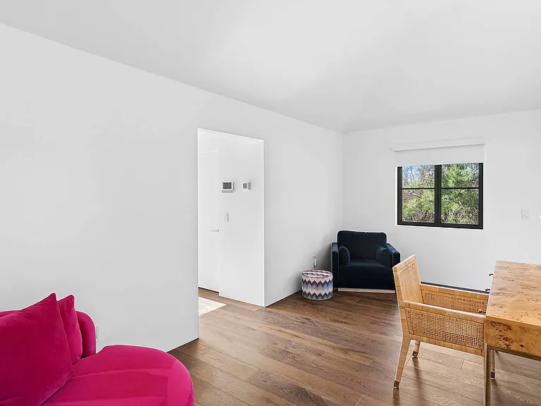 15 Atterbury Rd — Photo 15