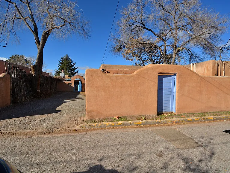 142 Duran St #2 — Photo 22