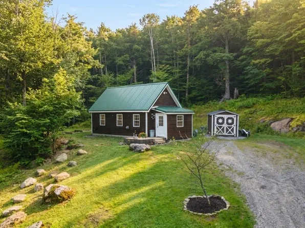 111 Lower Ring Road, Montgomery, VT 05471