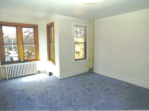 Living Room (Unit 2)