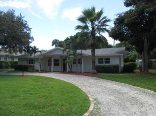 836 Iris Ln, Vero Beach, FL 32963