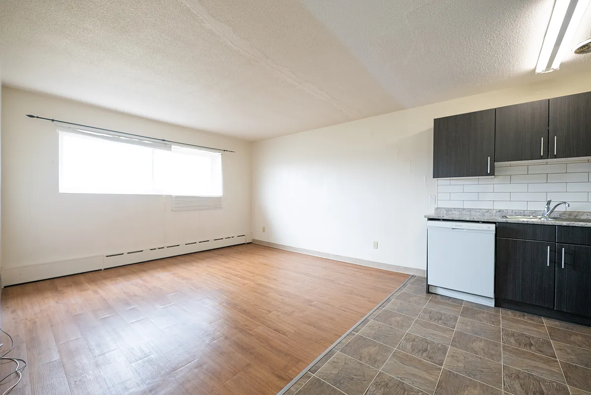 Building Photo - 1139 Grant Ave #15