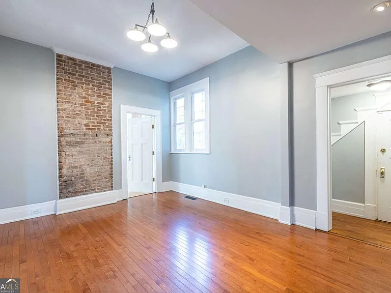 692 Myrtle St NE — Photo 28