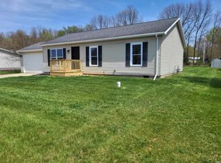 52772 Rachael Ct, Middlebury, IN 46540
