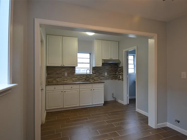 103 Cosmos St #2 — Photo 5