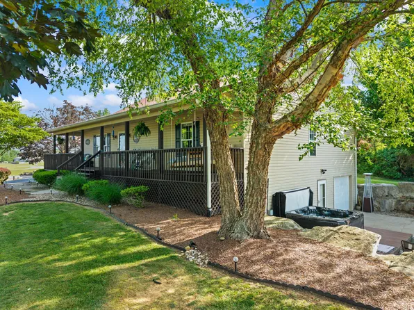 298 Forest Ridge Rd, Bronston, KY 42518