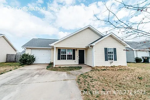 132 Coronation Dr Photo 1