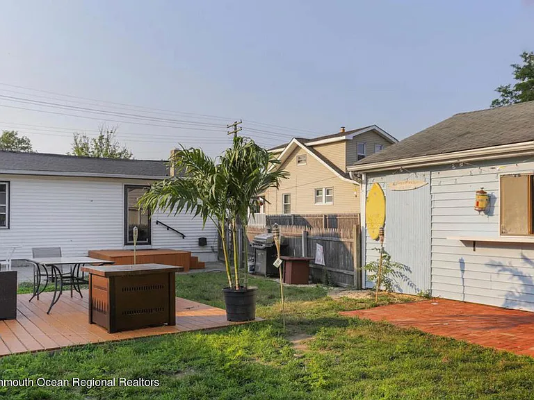 713 18th Ave — Photo 4