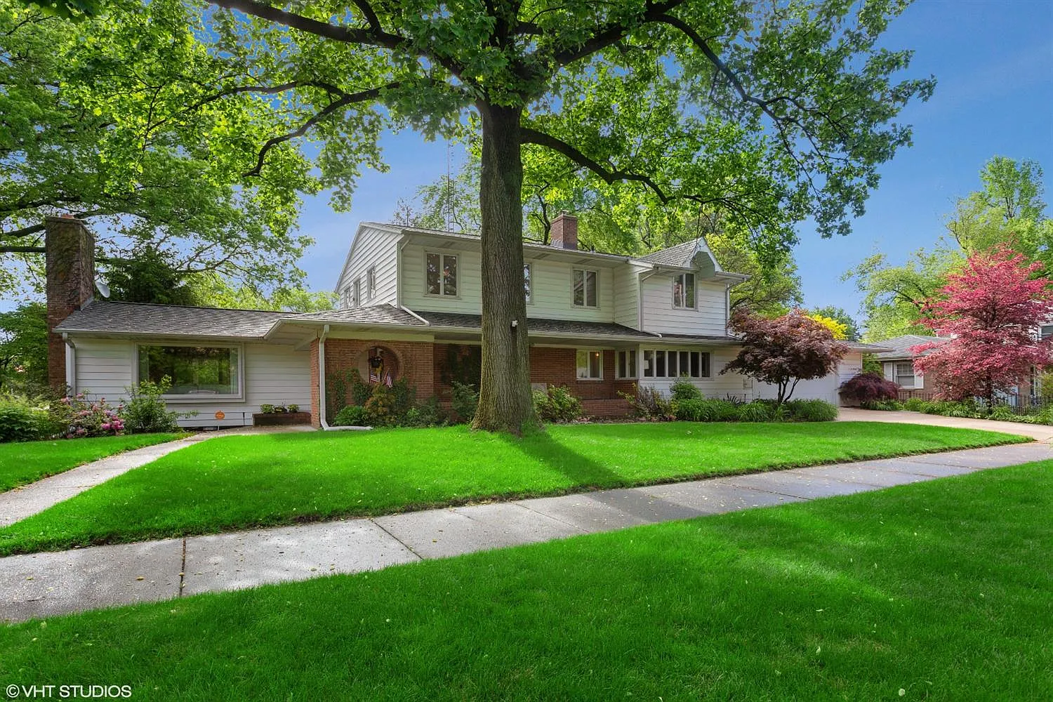2402 York St photo 1