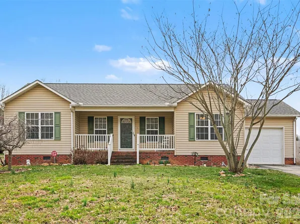 445 W Stokes St, China Grove, NC 28023