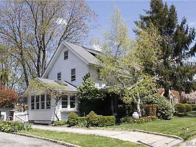 190 Elderberry Rd, Mineola, NY, 11501