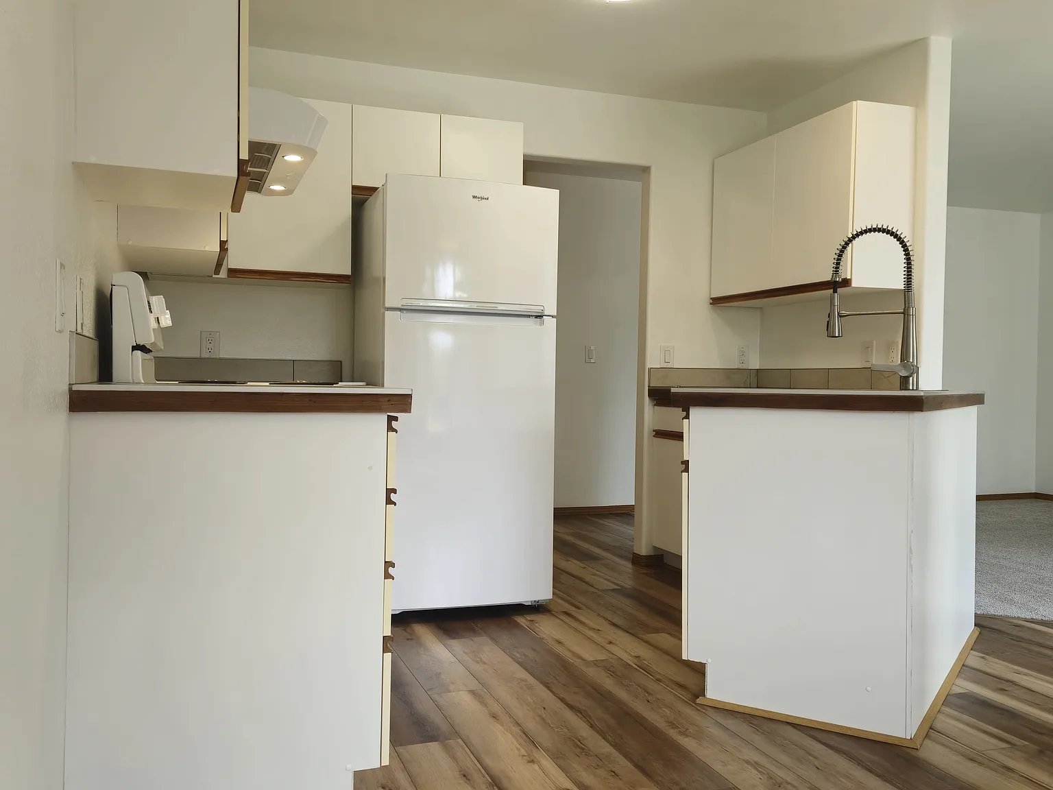 2 bed, 1.5 bath, 1000 sqft, $1,725 — Photo 4