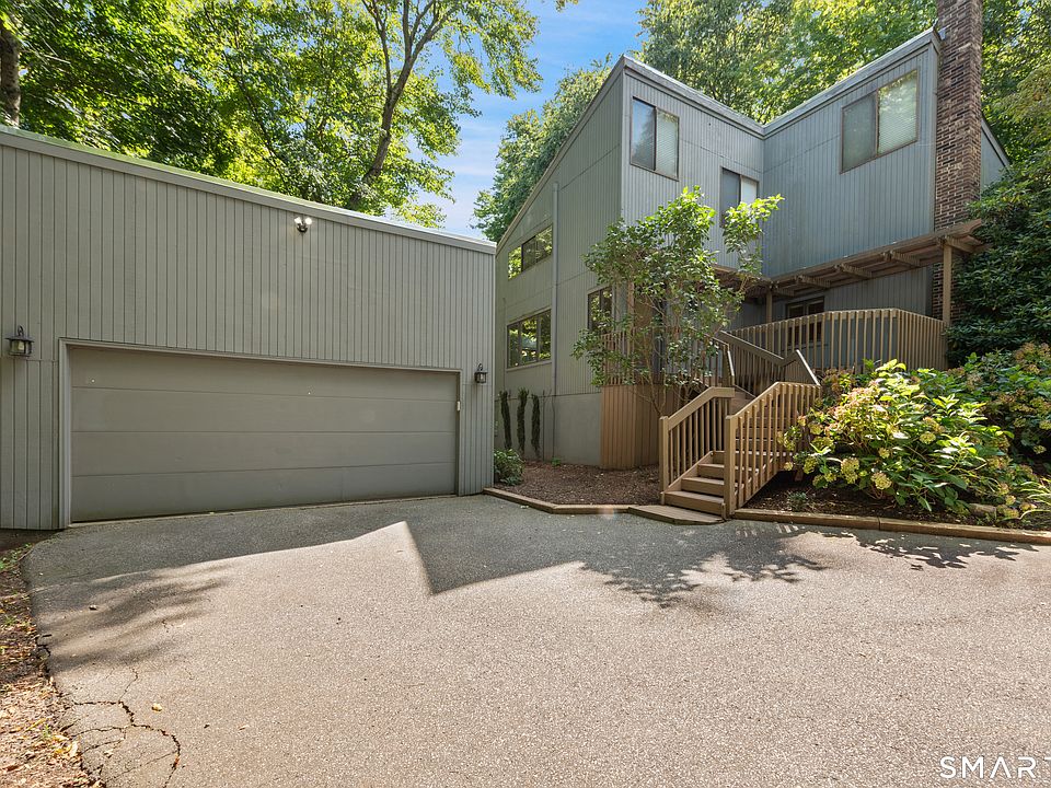 1st image of 48 Russett Drive