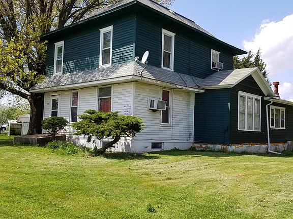 2nd image of 953 11th Ave W