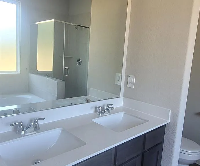 2934 Lawrence Park Ct — Photo 10