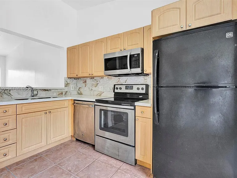 7851 NW 6th St #205-B — Photo 9