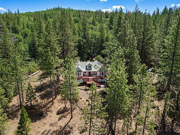 2nd image of 10726 Shadow Wood Ln