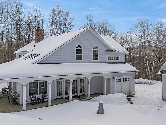 4th image of 1397 Cobb Hill Road