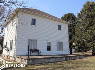 288 Lark Ave, Iowa Falls, IA 50126