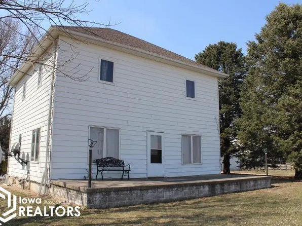 288 Lark Ave, Iowa Falls, IA 50126