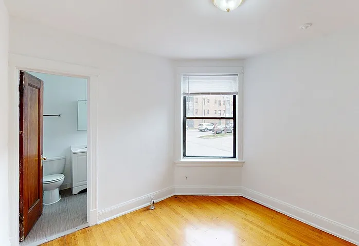5457-5459 S. Blackstone Avenue — Photo 35