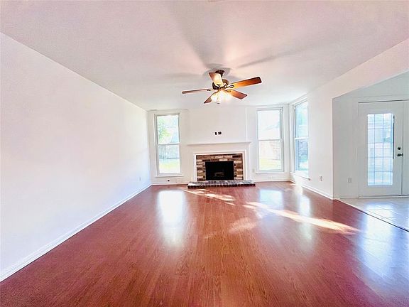 5th image of 23018 Lanham Dr