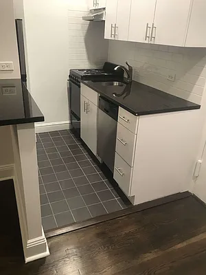 Rented by Metropolis Real Estate of Manhattan | media 21