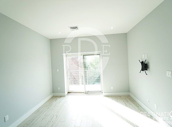 5th image of 540 5th Ave #3R