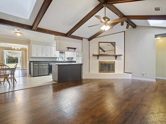 5th image of 13729 Puerto Dr